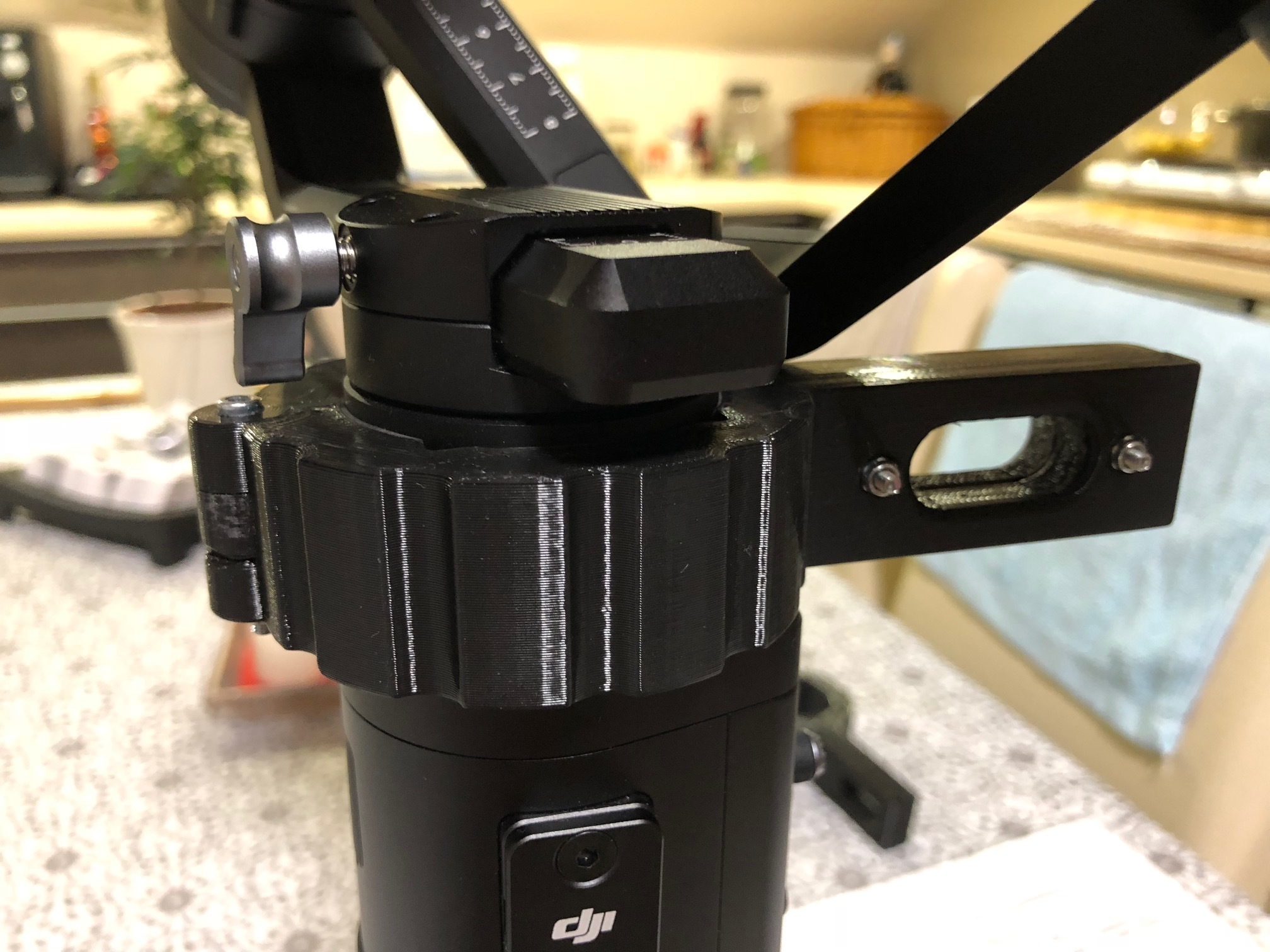 dji-ronin-s-neck-shoulder-