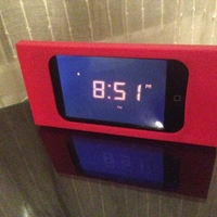 Small iPhone3 bedside alarm clock 3D Printing 22333