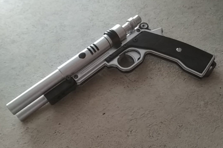 Star Wars - Qi'Ra's Blaster - FOR COSPLAY