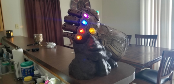 Marvel Legends Series Infinity Gauntlet  Display Stand
