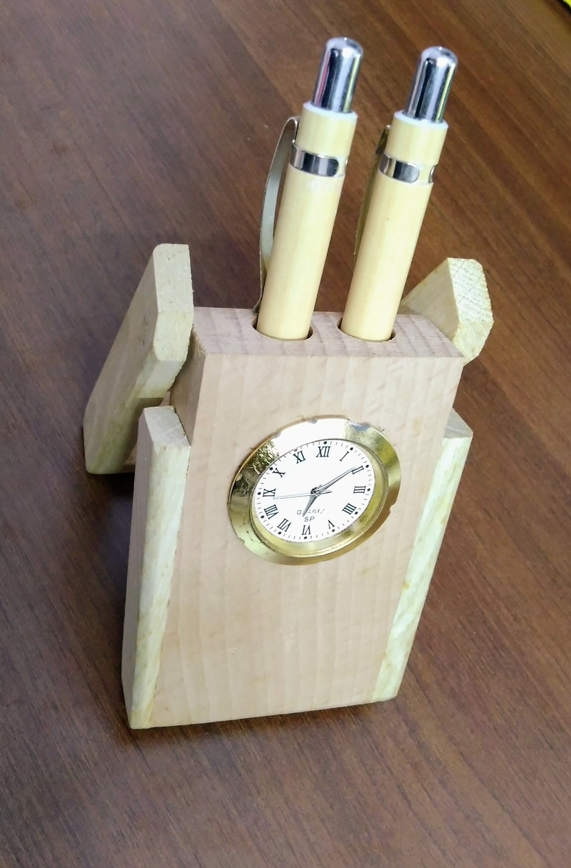 pen holder
