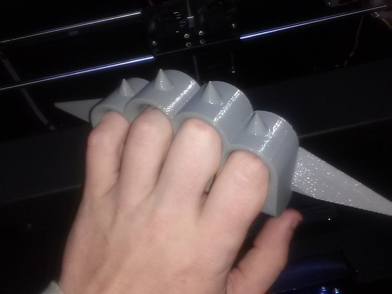 Plastic Knuckles
