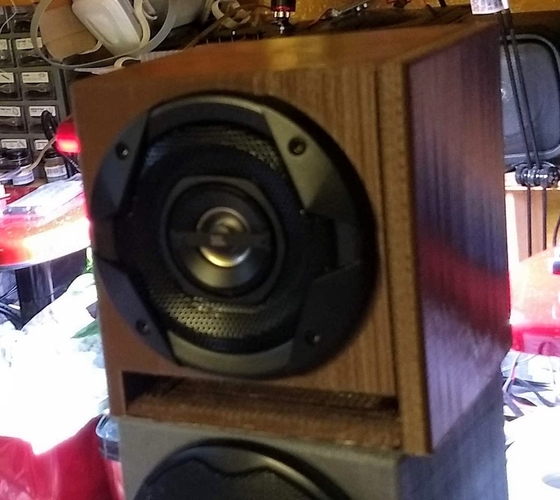 Speaker Enclosure with Baffles for 4" Speaker 3D Print 233355