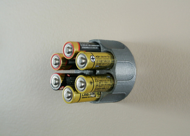 AA battery holder