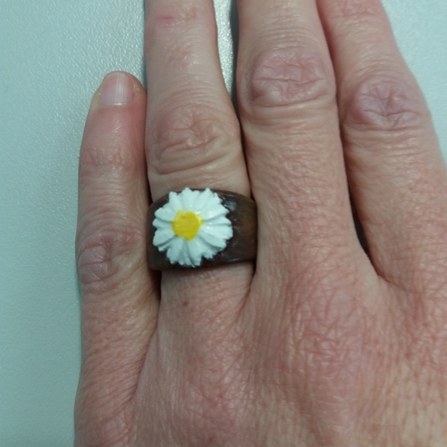 Ring with embedded daisy  3D Print 234988