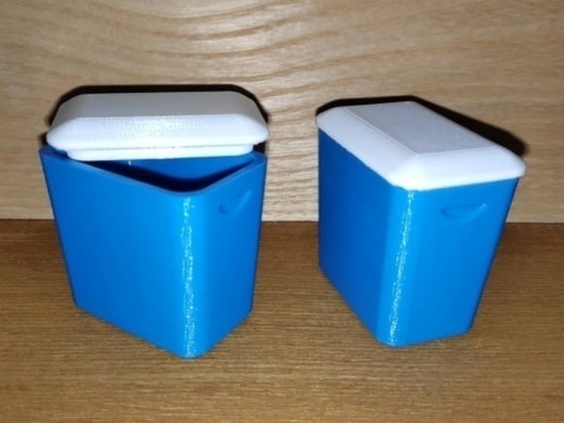 Scale 1/10  car cooler box