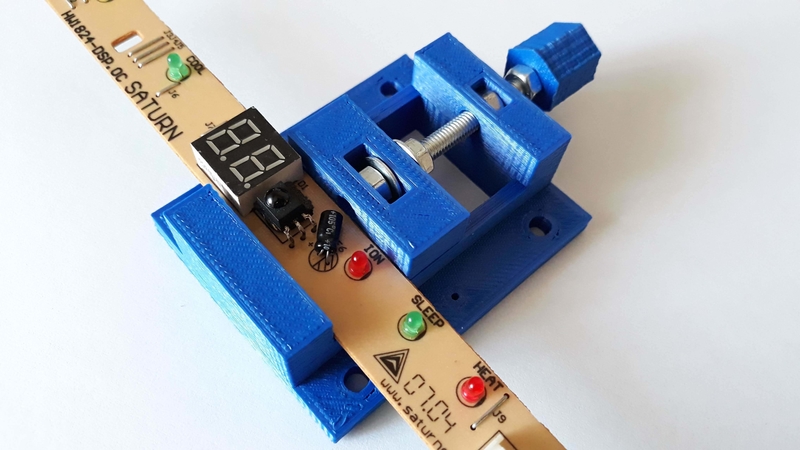 3D PRINTED MINI VISE