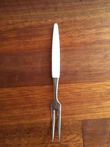 Replacement handle for small serving fork