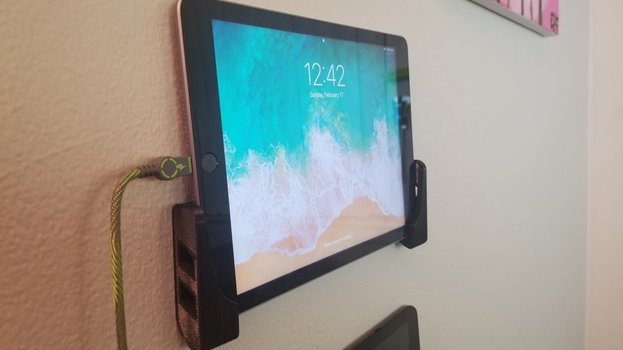 IOS/Android Tablet & Phone Simple Wall Mount (Ipad/Samsung etc)  3D Print 242089