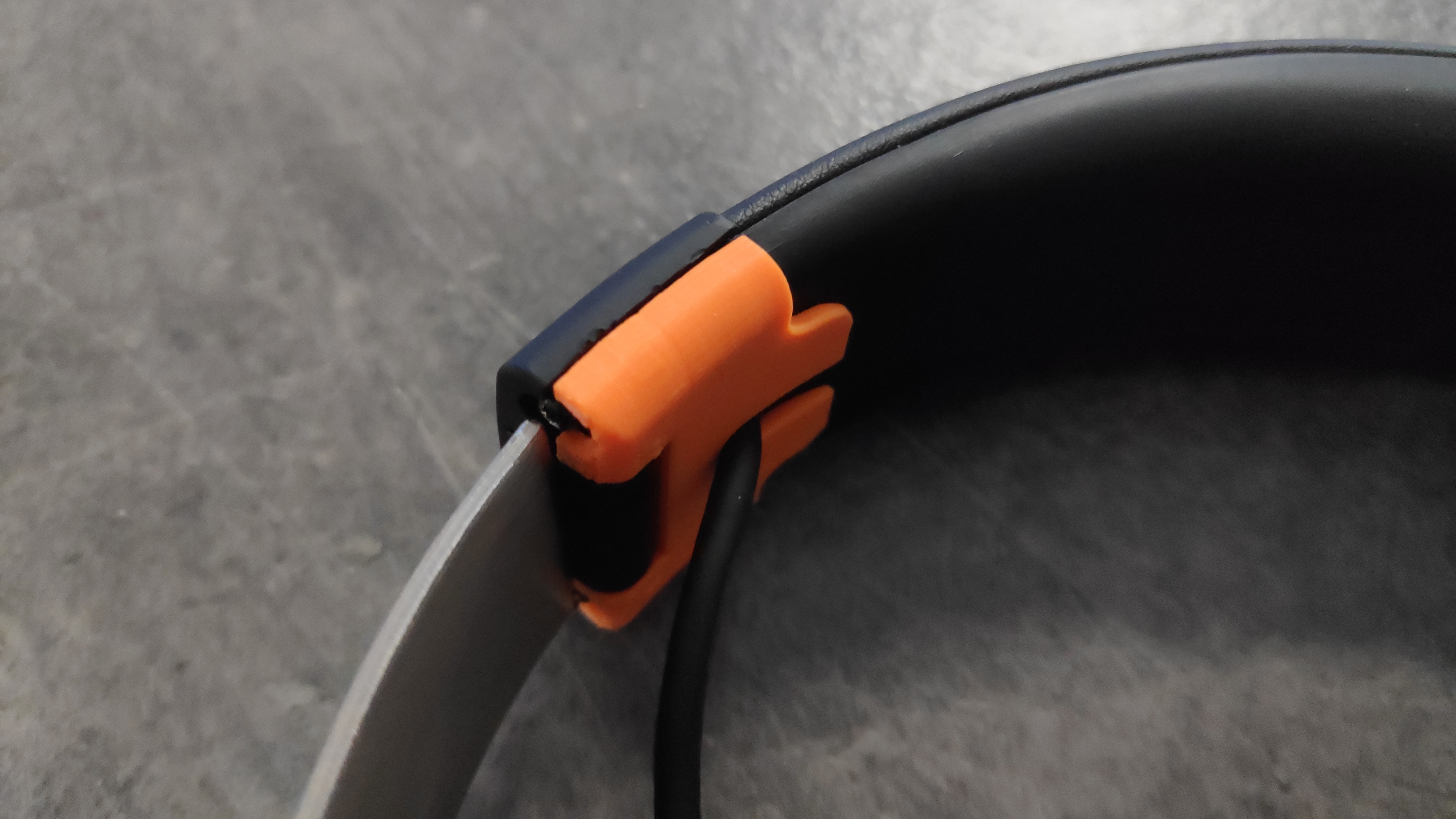 Skullcandy crusher wireless hinge - bottom part  3D Print 244287