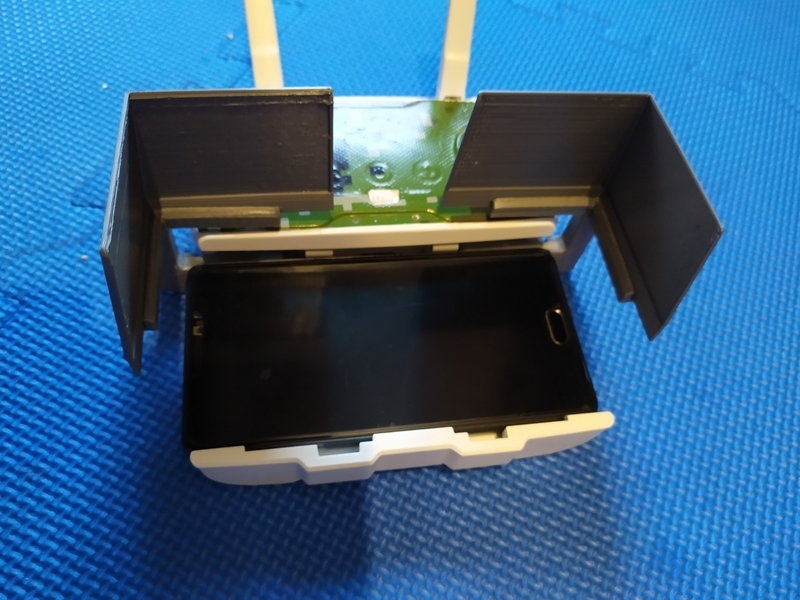For Hubsan Zino Transmitter a customized Sunshade and Laynard 