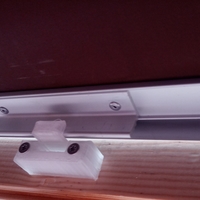 Holder for darkening roller blind - Thumbnail 3