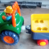 Toy tractor repaired - Thumbnail 3