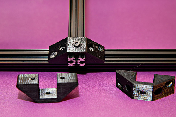 Square Extrusion Clamp