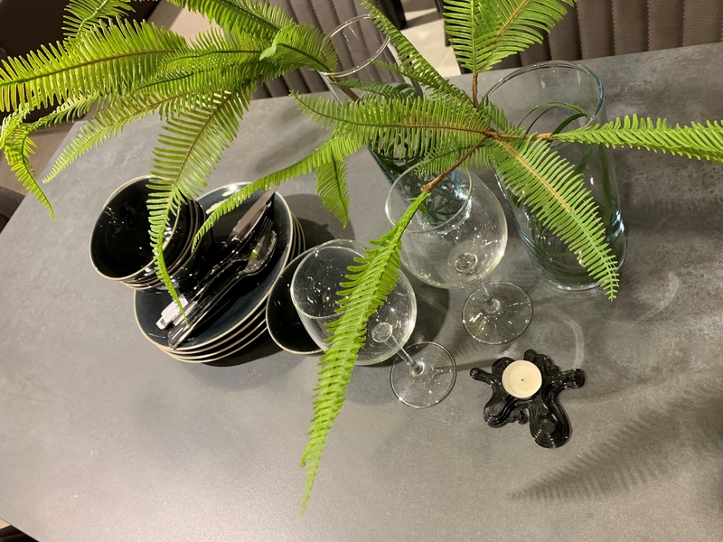 Compact sized tealight holder 