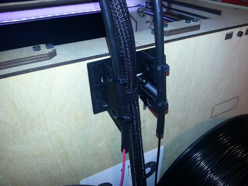Replicator filament tube support bracket