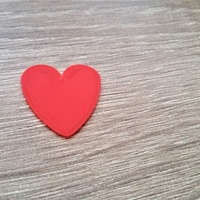 Heart shaped guitar pick - Thumbnail 2