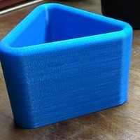 Triangle Planter - Thumbnail 1