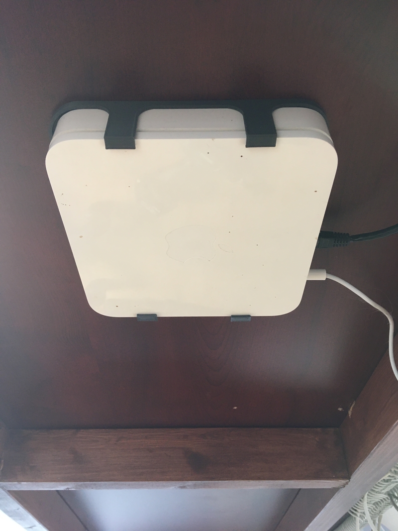 Airport Extreme Bracket