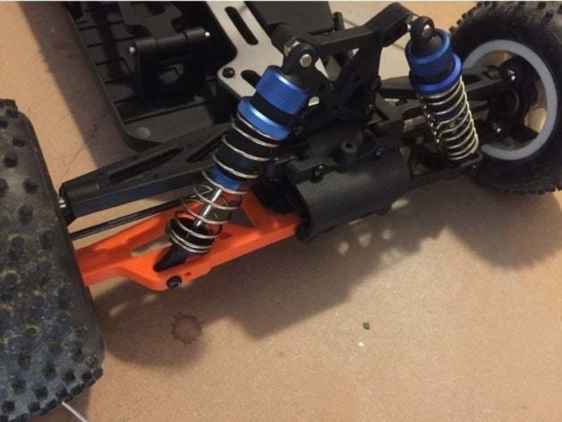 H.King Rattler 1/8 4WD Buggy-Lower Suspension Arm