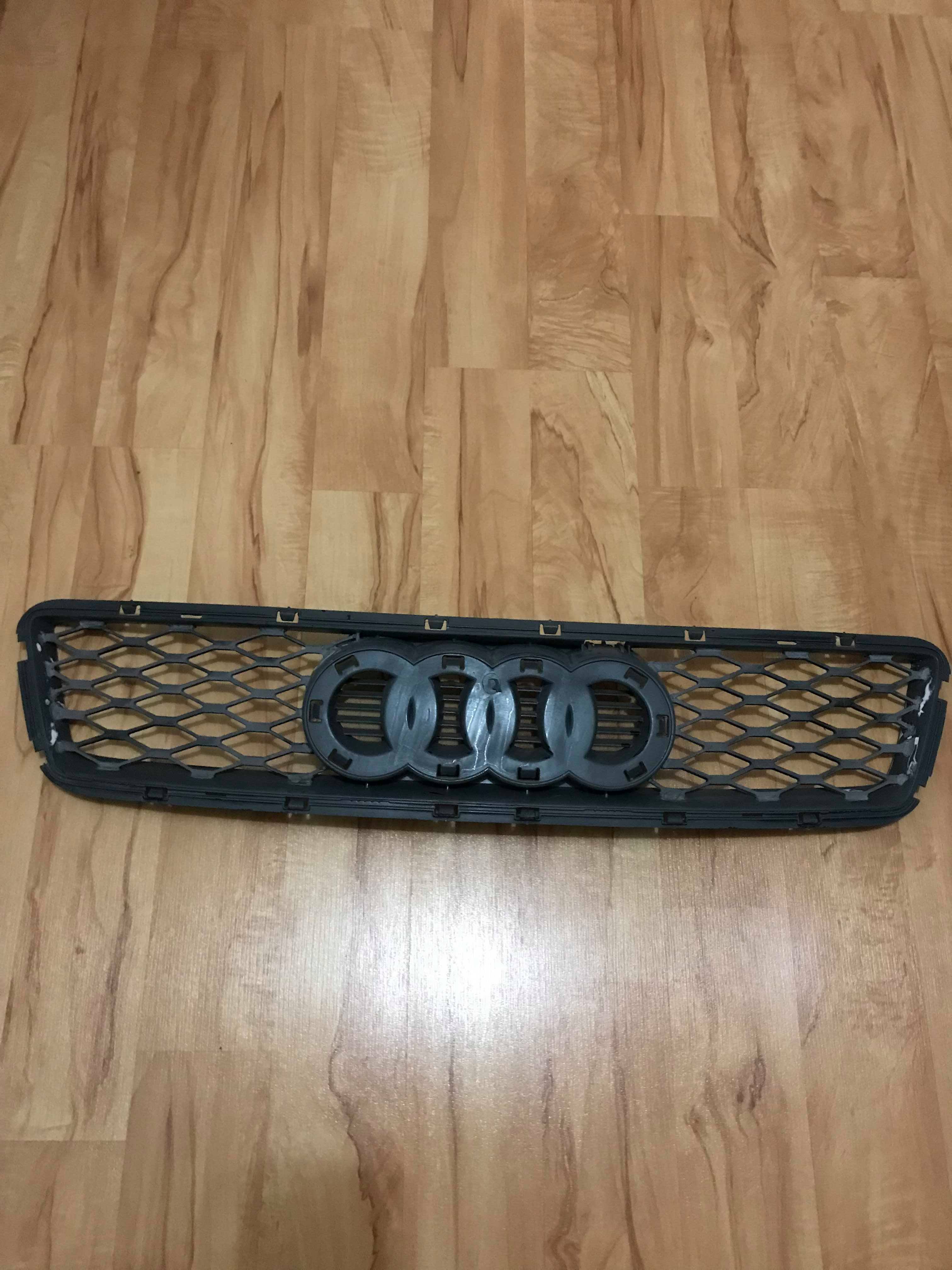 Audi honeycomb grill 3D print model @ Pinshape
