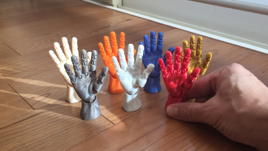 3D Printed Articulated Poseable Hand by Rikk The Gaijin | Pinshape