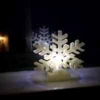 Snowflake Tealight Holder - Thumbnail 2