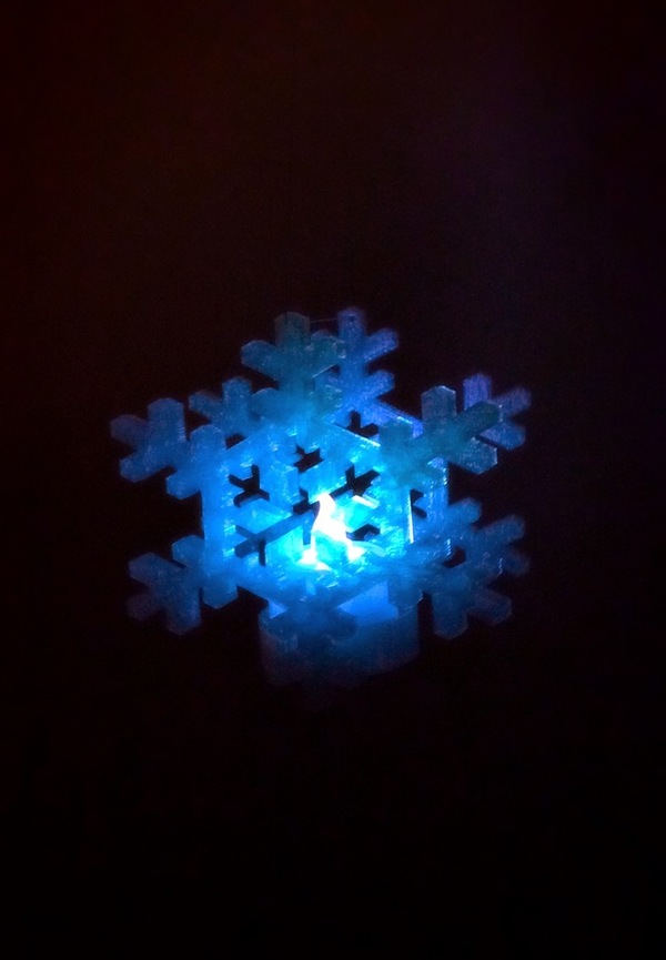 Snowflake lantern