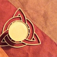 Celtic Trinity Tealight Holder - Thumbnail 5