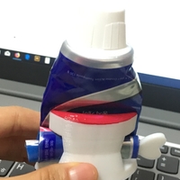 toothpaste  squeeser  holder  - Thumbnail 2