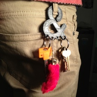 Ampersand Carabiner - Thumbnail 2