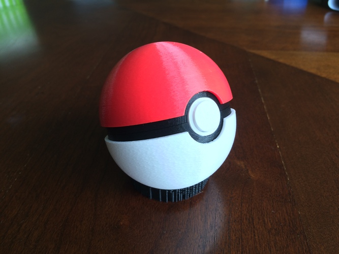 Pokeball (opens and closes)