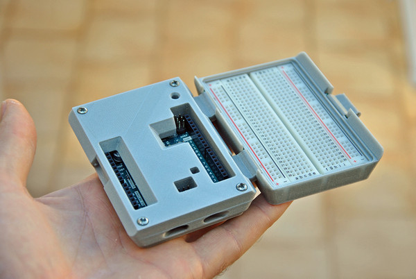 ARDUINO UNO PORTABLE LAB CASE