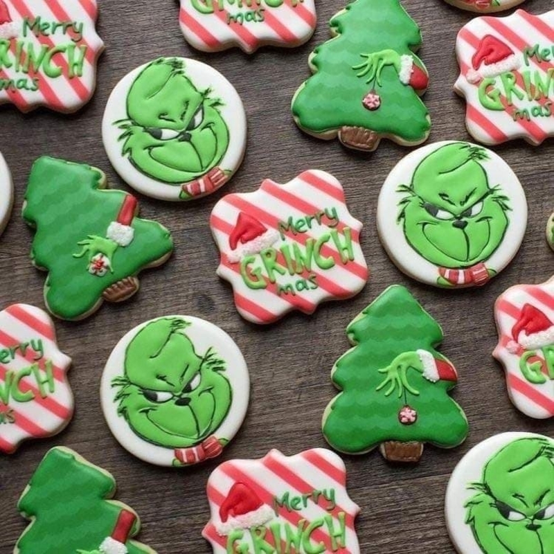 cut cookies grinchmas