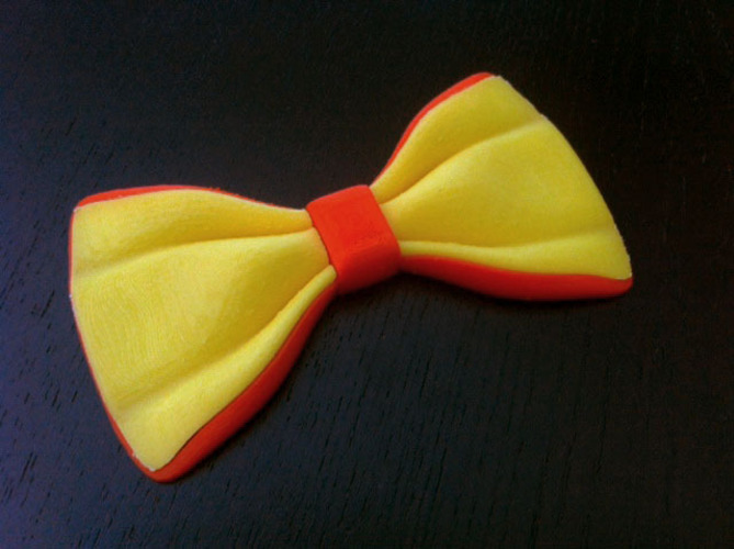 Two color bow-tie - single extruder