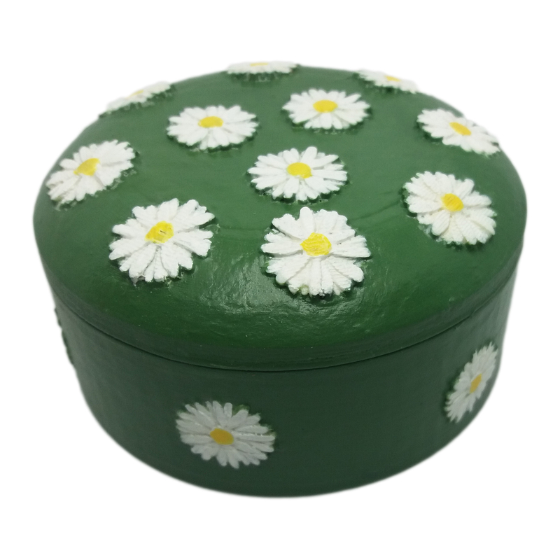 Jewelry box with embossed daisies