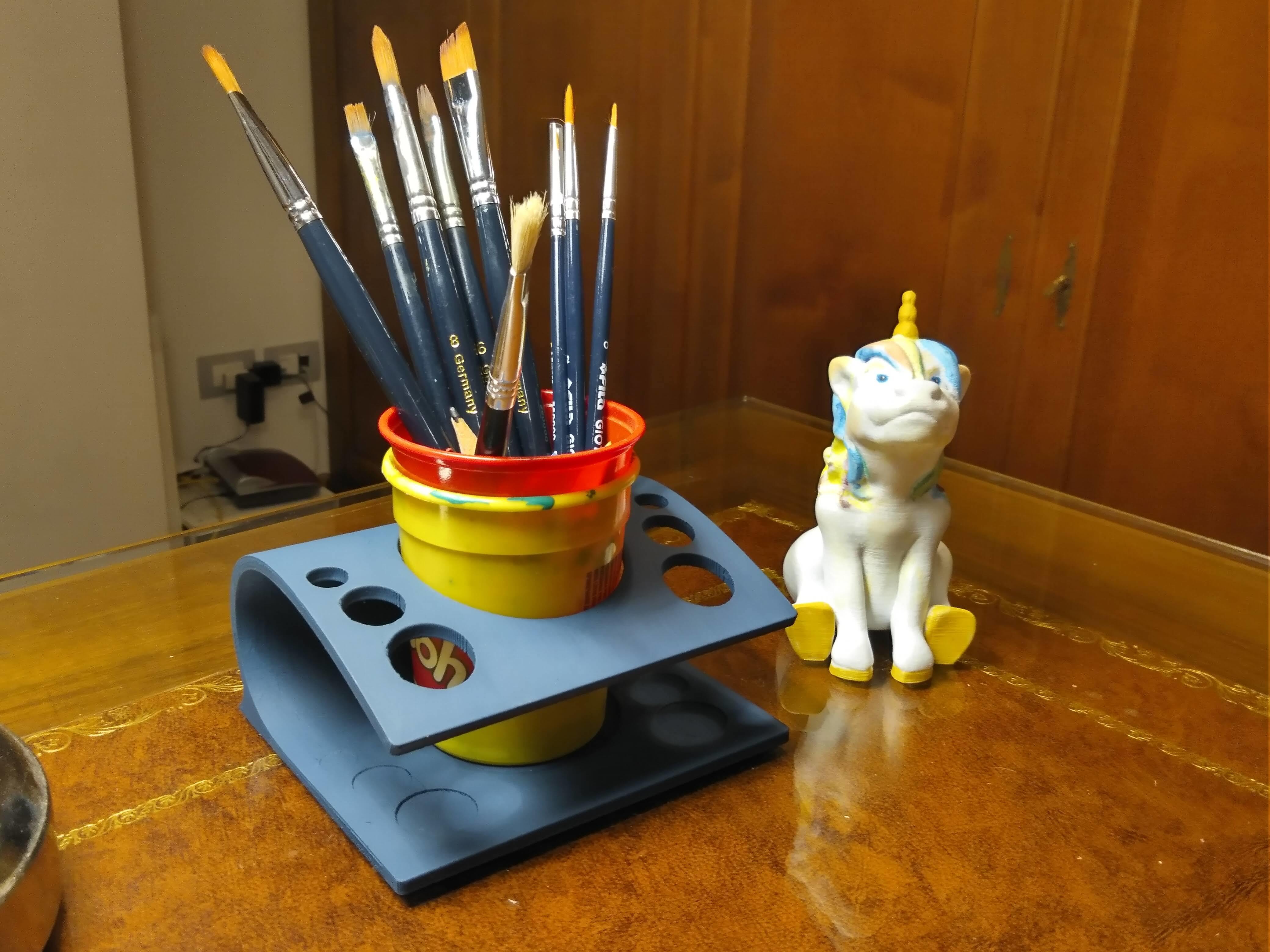 3D Printed HEX Paint Brush Holder by Cambridge Design