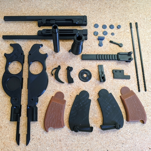 THE MANDALORIAN / DELUXE BLASTER 3D MODEL KIT W DISPLAY BASE 3D Print 271145