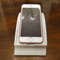Desktop iPhone 7 holder - Thumbnail 1