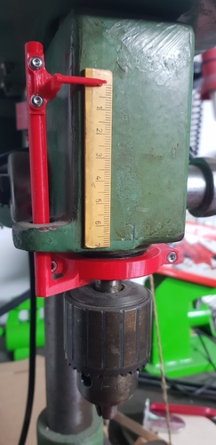 Column drill hole indicator