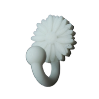 Hook with daisy and ball - Thumbnail 6