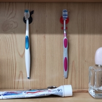 Tooth brush holder for male and female - Thumbnail 1