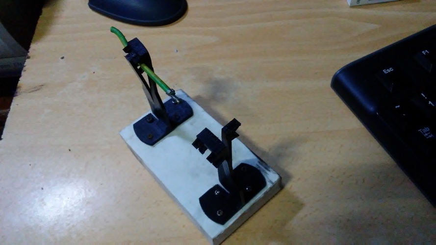soldering helper 3D Print 274333