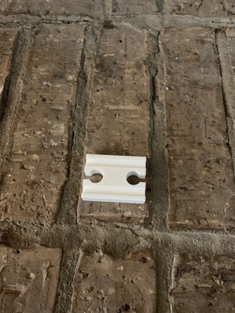 Brio double sided female track