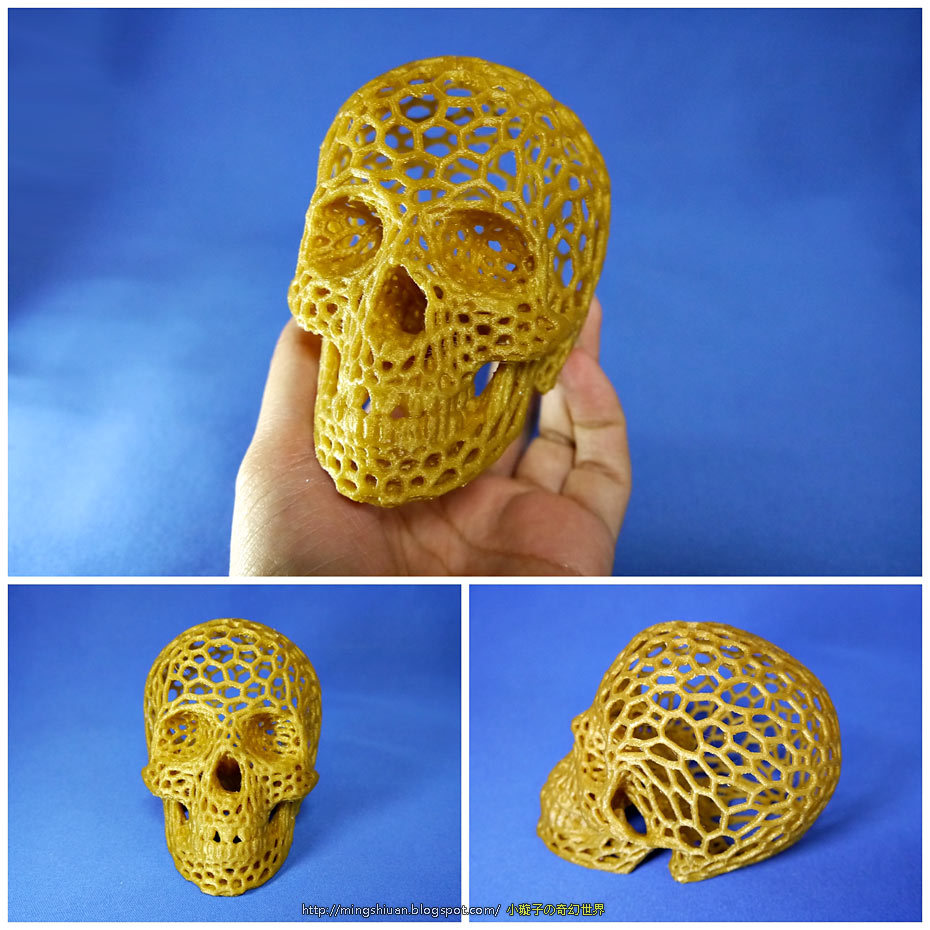 3D Printed Skull lamps - Voronoi Style by mingshiuan
