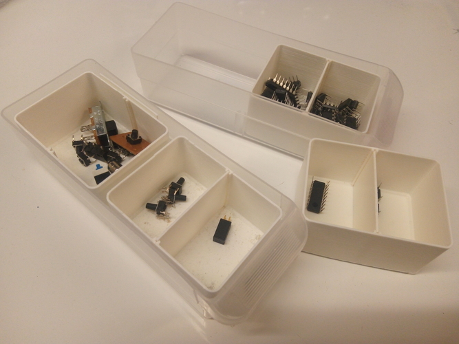 Container for Small Parts (with divider)