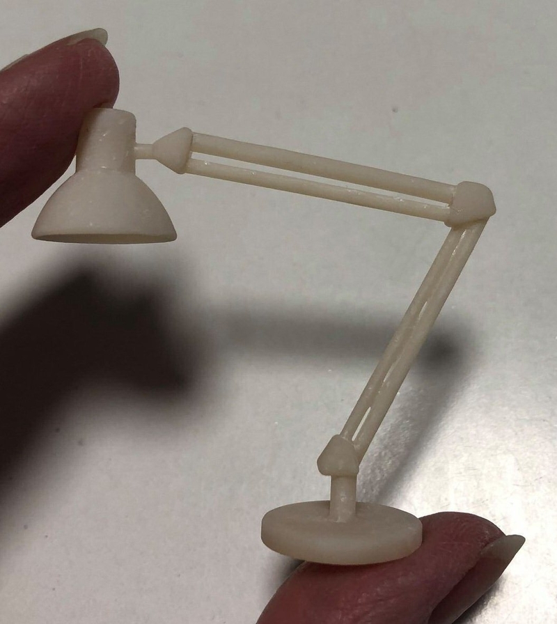 Miniature architect lamp