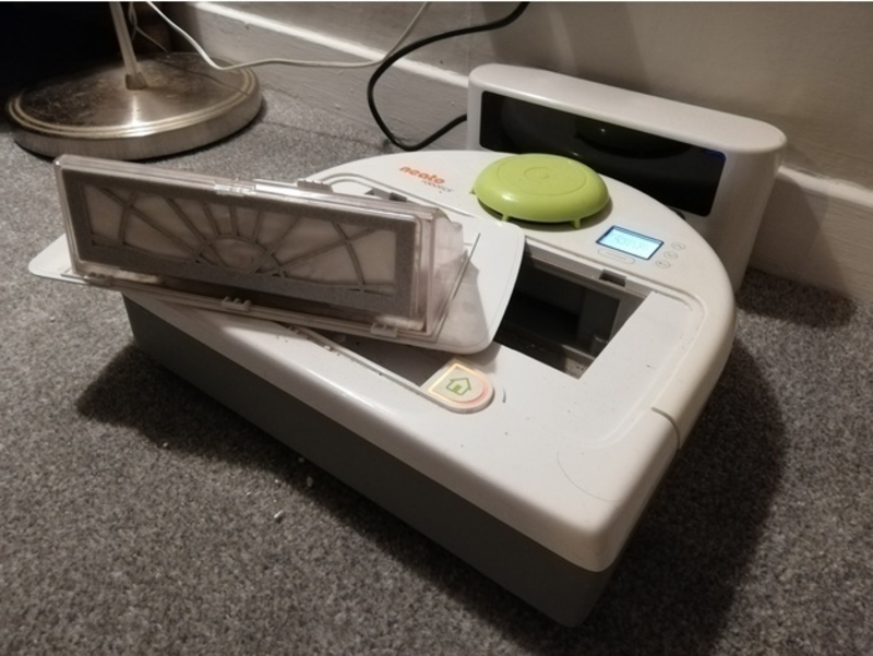 Air filter for Neato Robot Vacuum, D75 model (and others)