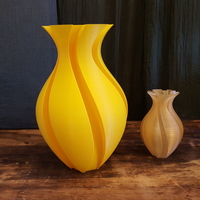 In the moment Vase 3 - Thumbnail 1