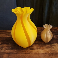 In the moment Vase 3 - Thumbnail 2